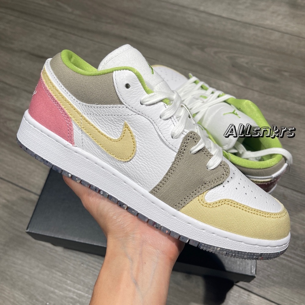 Air Jordan 1 Low Pastel GS - Picture 2 of 11